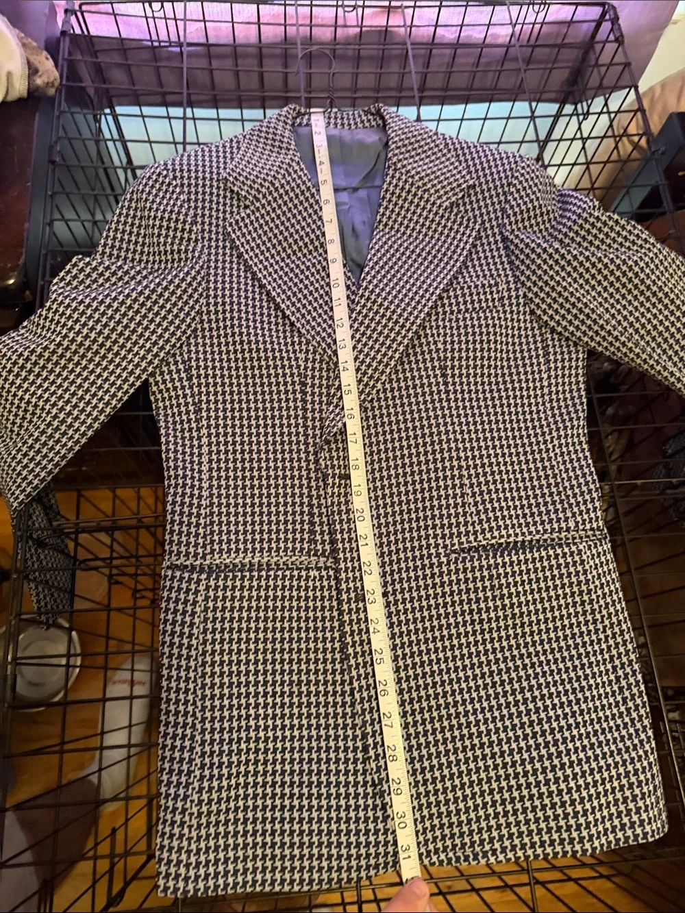 Classic Houndstooth Sport Coat in Navy and White